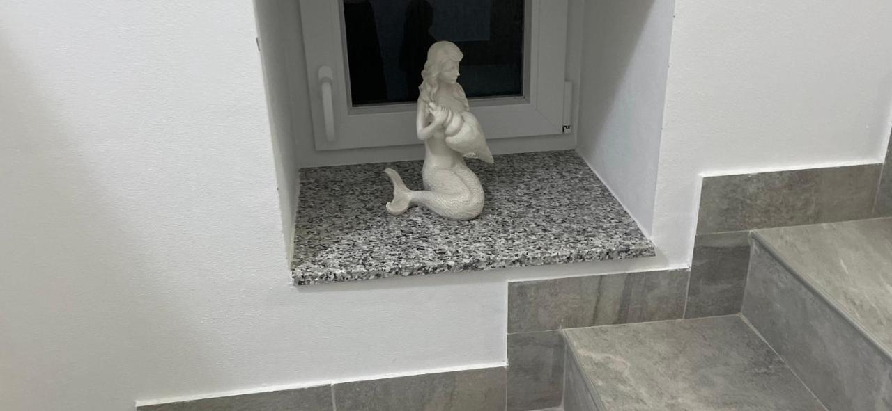 Villa Mira ***** Пинезичи Экстерьер фото