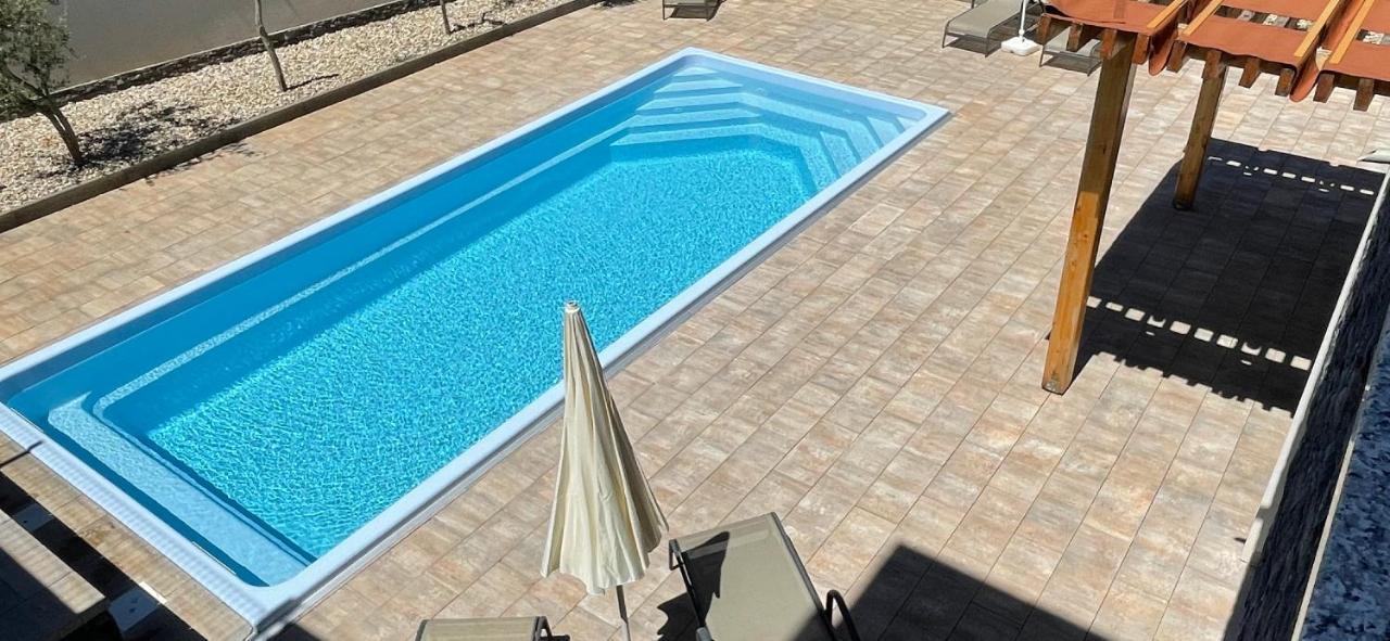 Villa Mira ***** Пинезичи Экстерьер фото