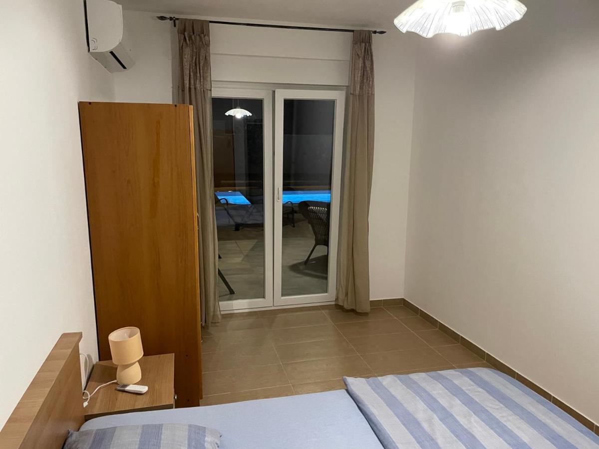 Villa Mira ***** Пинезичи Экстерьер фото